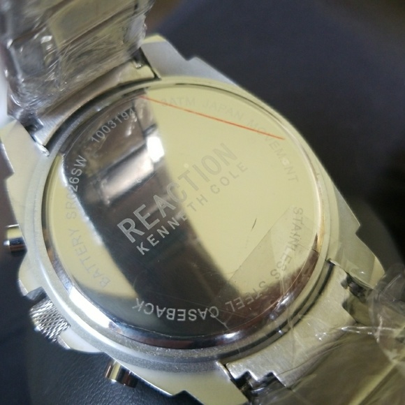 Kenneth Cole Reaction Men's 'Sport' Quartz Watch - Picture 4 of 4